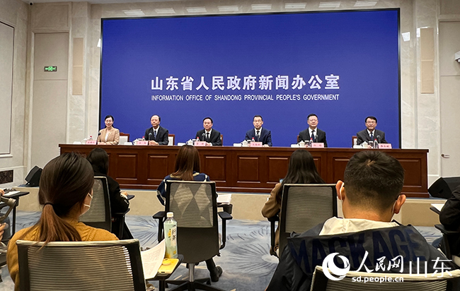 新闻发布会现场。人民网刘祺摄