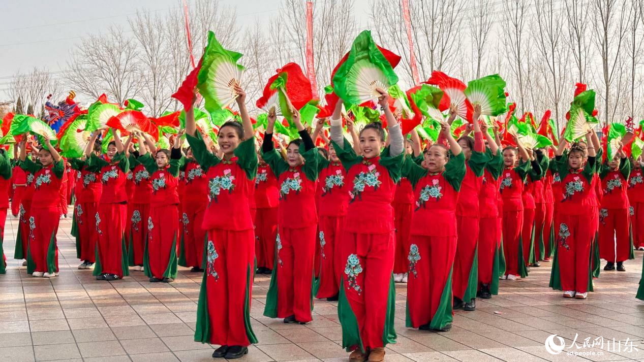 回村过大年！龙年春”